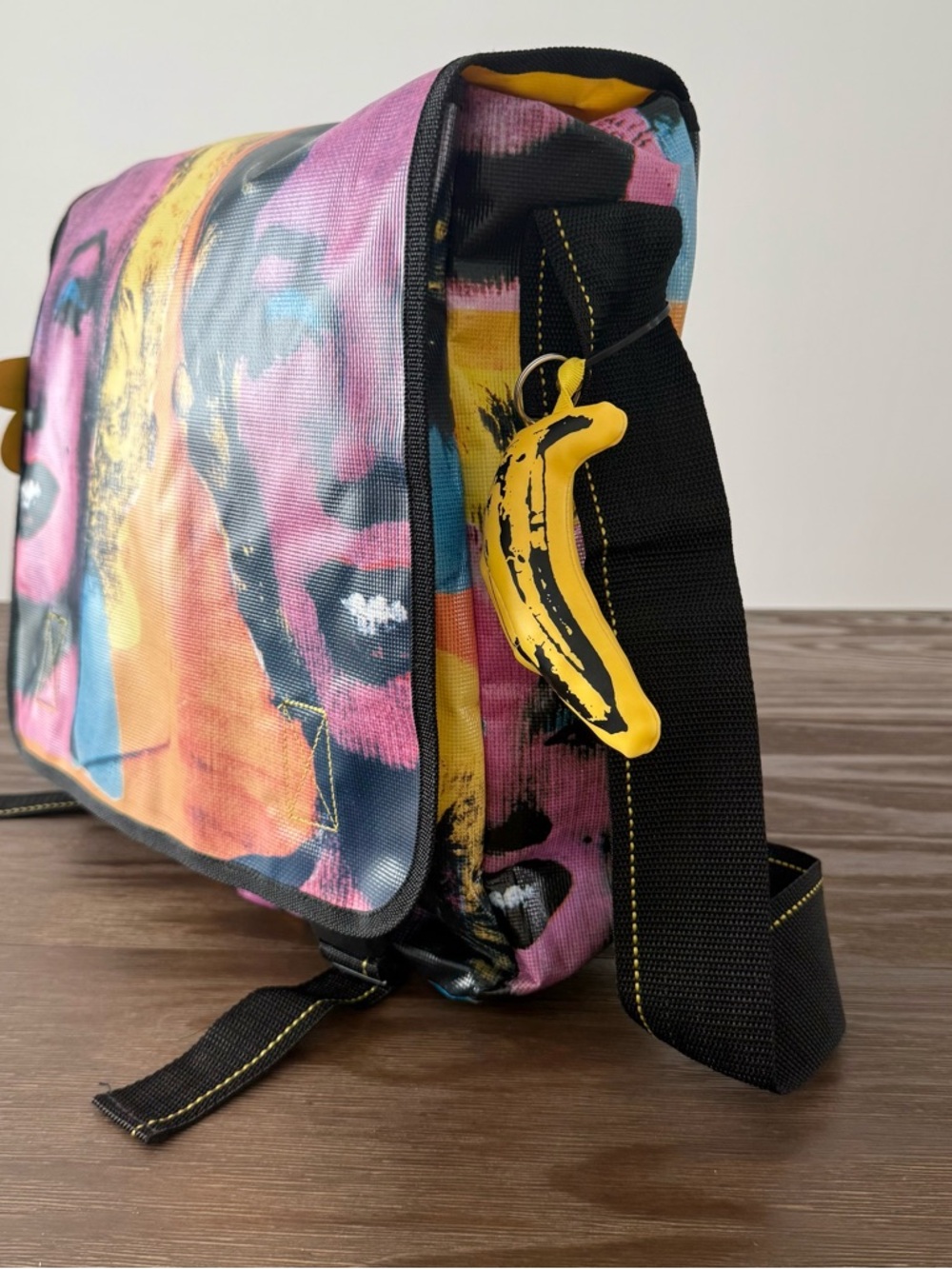 NEW Andy Warhol Loop Marilyn Monroe Pop Art Messenger Bag - Picture 3 of 9